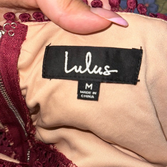 Nwt Beauty and Lace Plum Purple Crochet Lace Mini Dress
Lulus Sz M - Picture 5 of 6